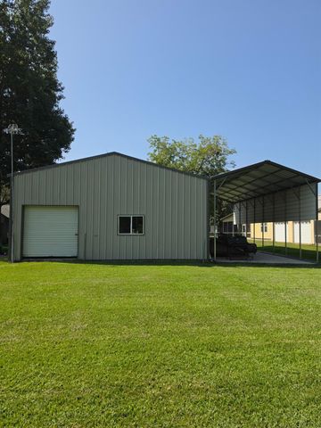 150 County Road 2359, Liberty, TX 77575