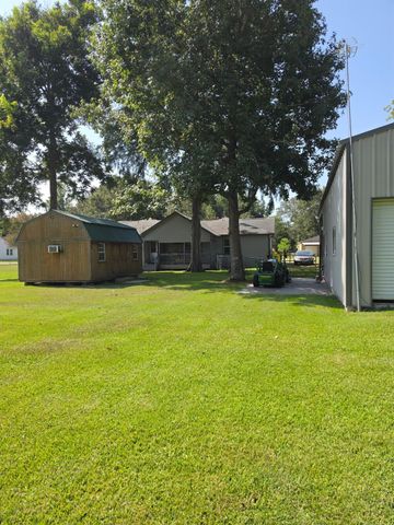 150 County Road 2359, Liberty, TX 77575
