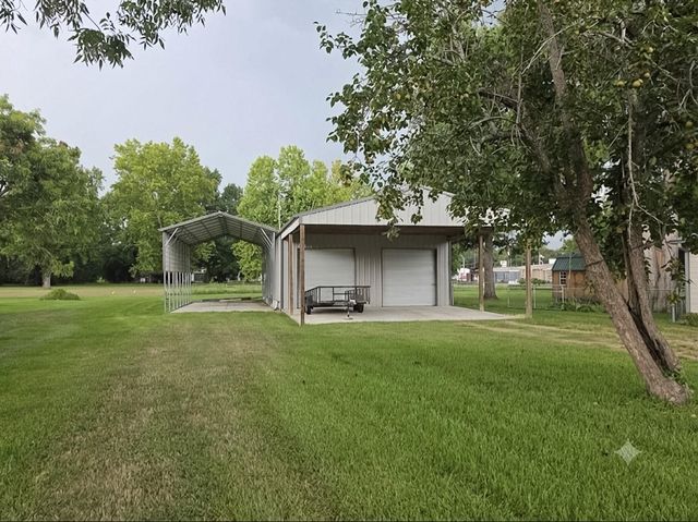 150 County Road 2359, Liberty, TX 77575
