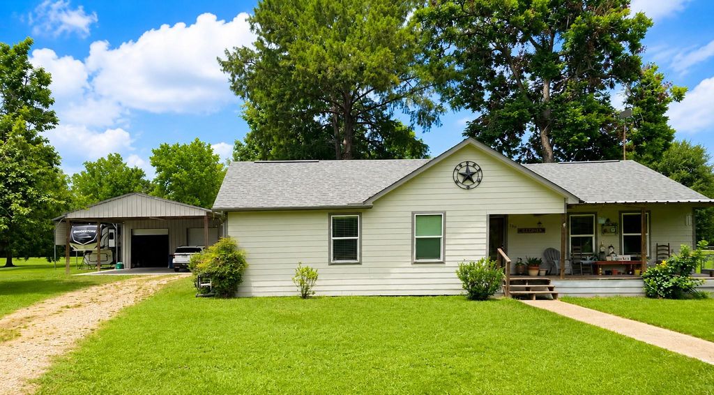 150 County Road 2359, Liberty, TX 77575