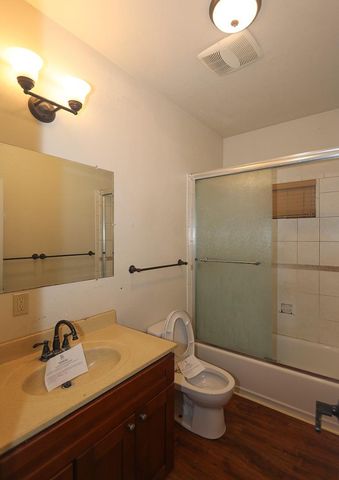 9219 Holly Street, Oakland, CA 94603