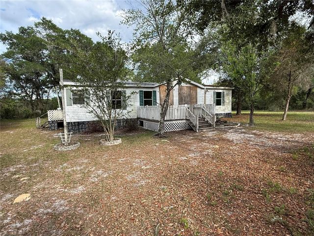 18710 SE 61ST STREET ROAD, Ocklawaha, FL 32179