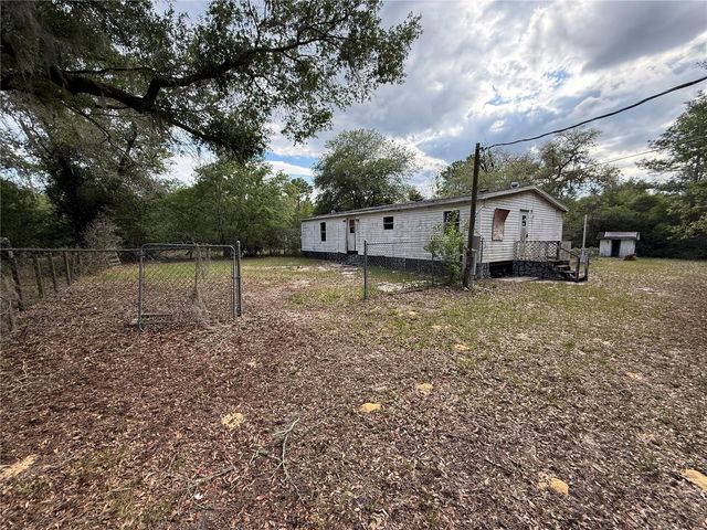 18710 SE 61ST STREET ROAD, Ocklawaha, FL 32179