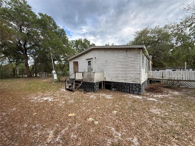 18710 SE 61ST STREET ROAD, Ocklawaha, FL 32179