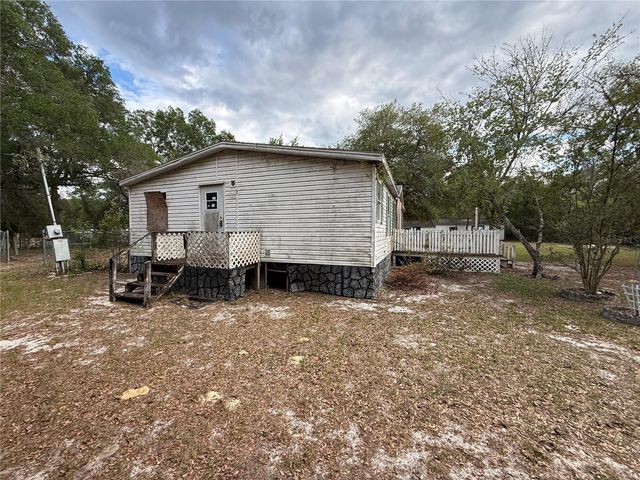 18710 SE 61ST STREET ROAD, Ocklawaha, FL 32179