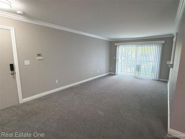 3551 W 14 Mile Road 3, Royal Oak, MI 48073