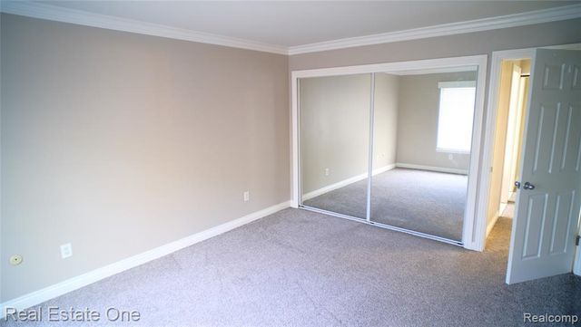 3551 W 14 Mile Road 3, Royal Oak, MI 48073