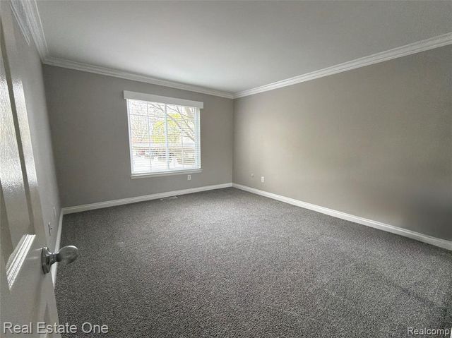 3551 W 14 Mile Road 3, Royal Oak, MI 48073