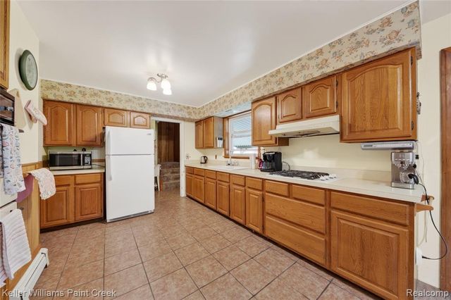 1965 Muer Drive, Troy, MI 48084