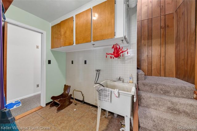 1965 Muer Drive, Troy, MI 48084