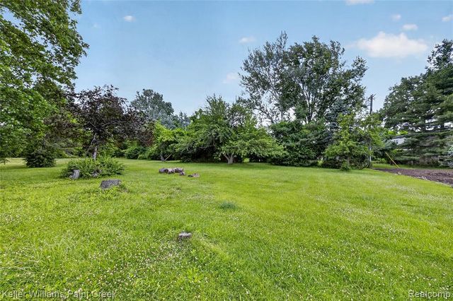 1965 Muer Drive, Troy, MI 48084