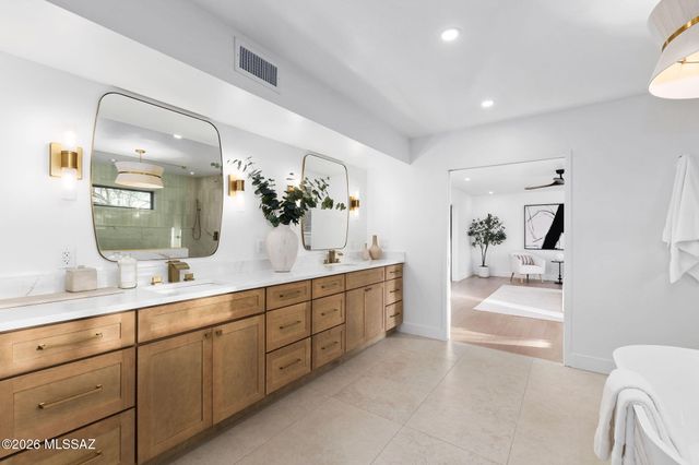 602 S Vía Guadalupe, Tucson, AZ 85716