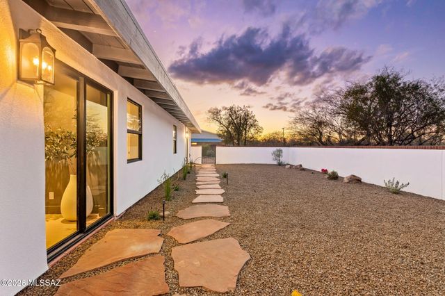 602 S Vía Guadalupe, Tucson, AZ 85716