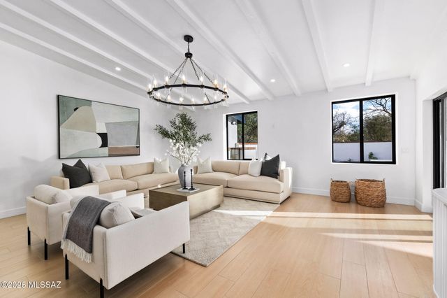 602 S Vía Guadalupe, Tucson, AZ 85716