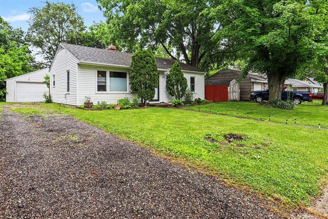 2207 Homecrest Avenue, Kalamazoo, MI 49001