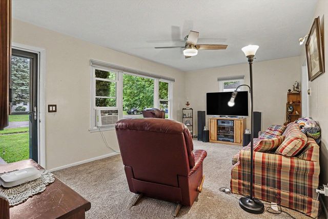2207 Homecrest Avenue, Kalamazoo, MI 49001