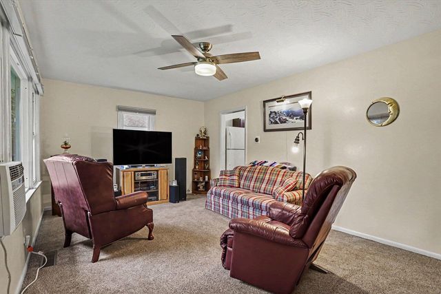 2207 Homecrest Avenue, Kalamazoo, MI 49001