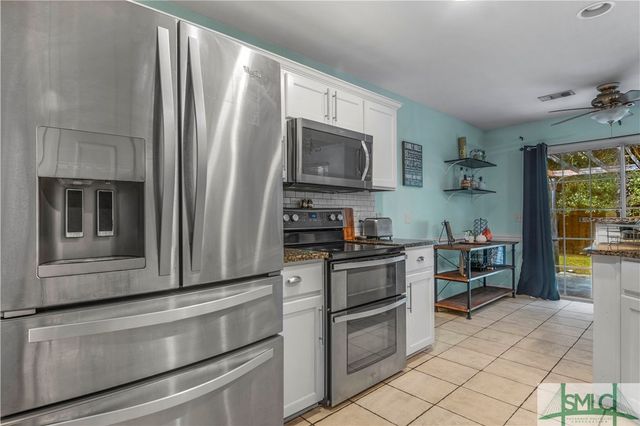 581 Laurel Hill Circle, Richmond Hill, GA 31324