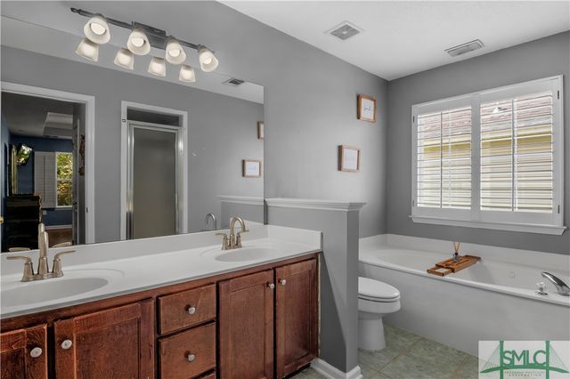 581 Laurel Hill Circle, Richmond Hill, GA 31324