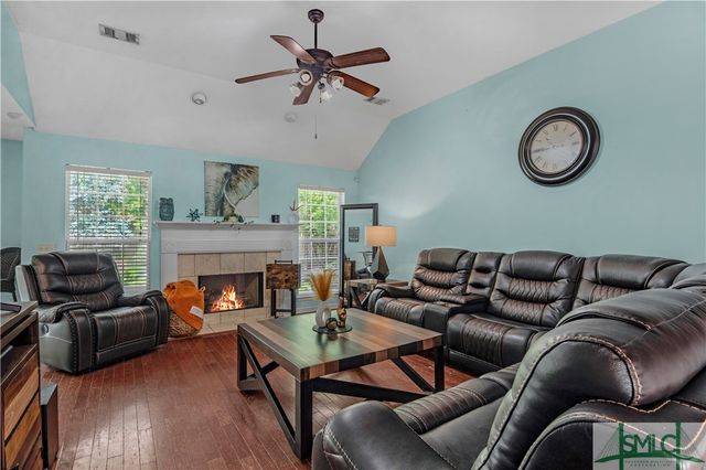 581 Laurel Hill Circle, Richmond Hill, GA 31324