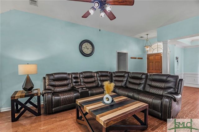 581 Laurel Hill Circle, Richmond Hill, GA 31324