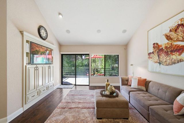 3030 Lakemont Drive 3, San Ramon, CA 94582