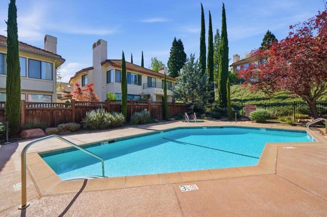 3030 Lakemont Drive 3, San Ramon, CA 94582