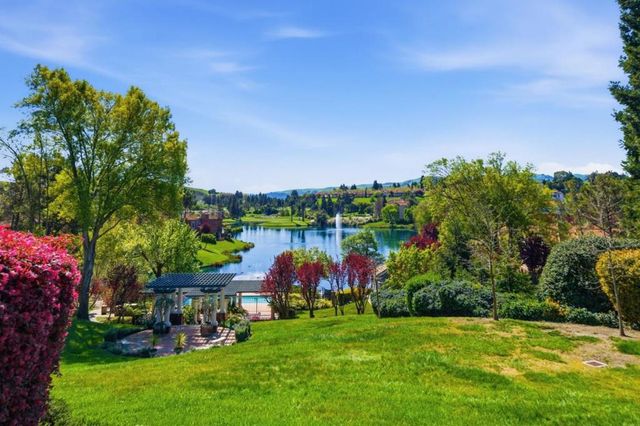 3030 Lakemont Drive 3, San Ramon, CA 94582