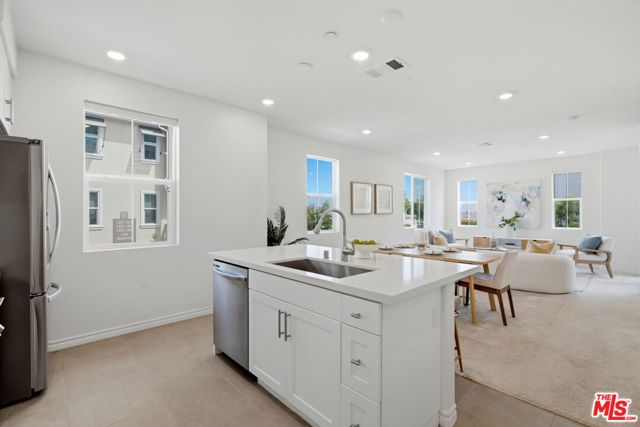 1426 Reliance, Carson, CA 90746