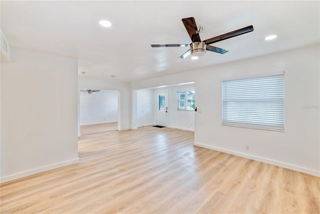 4413 W ROGERS AVENUE, Tampa, FL 33611