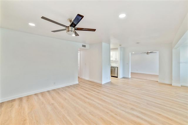 4413 W ROGERS AVENUE, Tampa, FL 33611