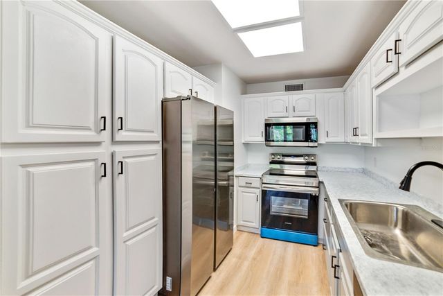 4413 W ROGERS AVENUE, Tampa, FL 33611