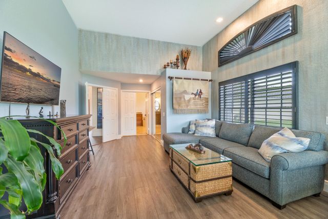 712 Verona Court, Weston, FL 33326