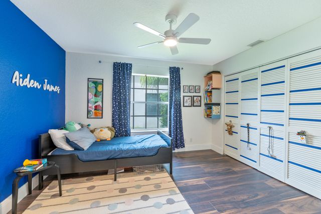 712 Verona Court, Weston, FL 33326