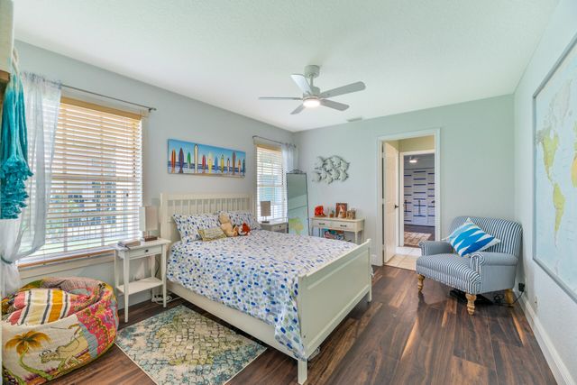 712 Verona Court, Weston, FL 33326