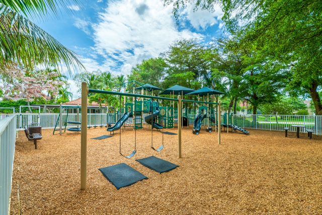 712 Verona Court, Weston, FL 33326