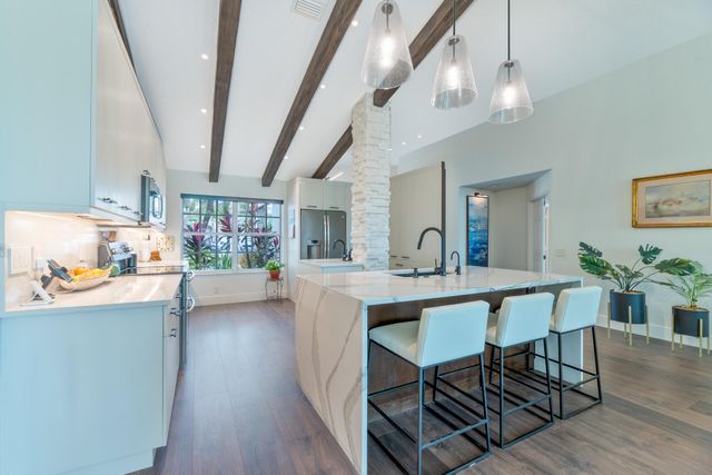 712 Verona Court, Weston, FL 33326