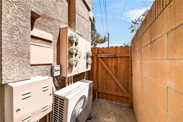15919 Halldale Avenue A, Gardena, CA 90247