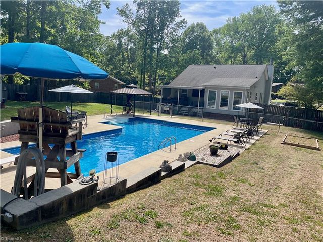 4117 Barrett Drive, Archdale, NC 27263