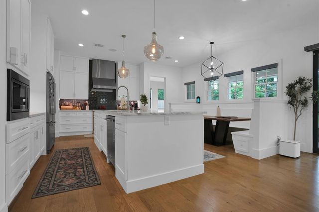 9115 Hammerly Boulevard, Houston, TX 77080