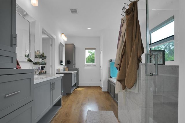 9115 Hammerly Boulevard, Houston, TX 77080