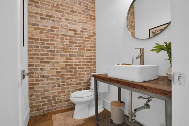 9115 Hammerly Boulevard, Houston, TX 77080