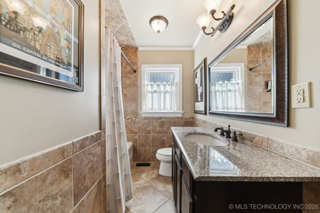 1544 S Columbia Place, Tulsa, OK 74104