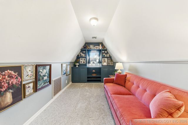 1544 S Columbia Place, Tulsa, OK 74104