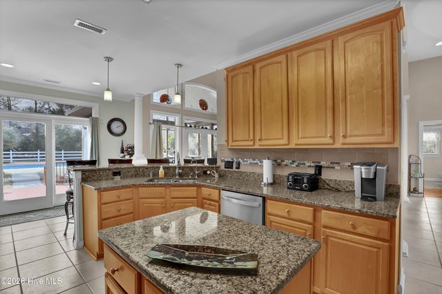 496 Captain Beam Boulevard, Hampstead, NC 28443