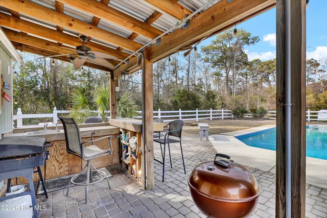 496 Captain Beam Boulevard, Hampstead, NC 28443