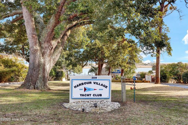 496 Captain Beam Boulevard, Hampstead, NC 28443