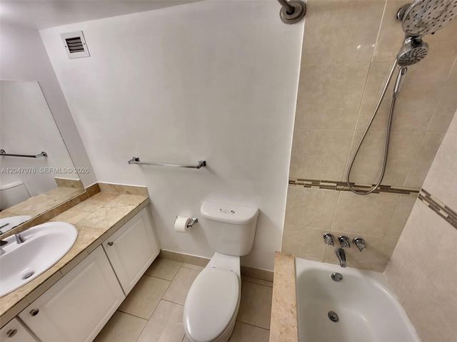 501 Three Islands Blvd 310, Hallandale Beach, FL 33009