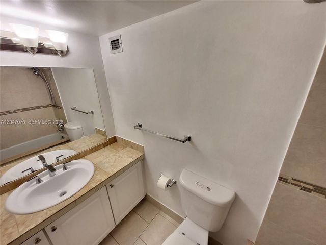 501 Three Islands Blvd 310, Hallandale Beach, FL 33009