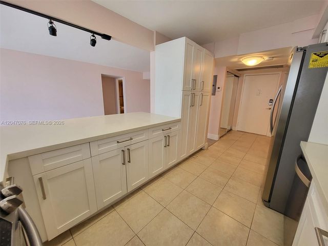 501 Three Islands Blvd 310, Hallandale Beach, FL 33009
